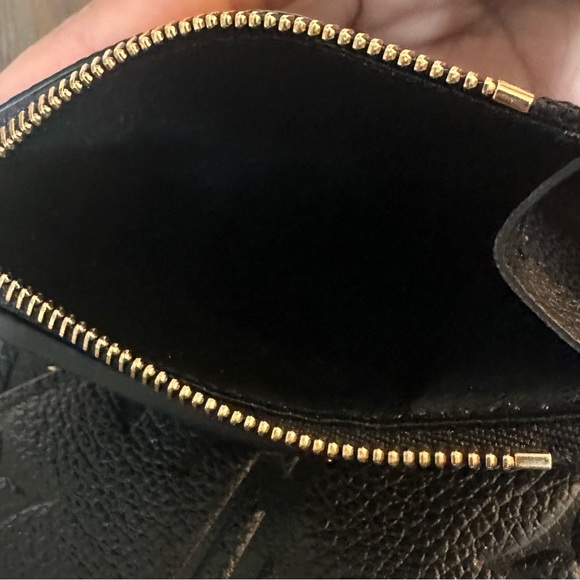 ❌SOLD❌Authentic Louis Vuitton Empriente Zoe Wallet - Picture 11 of 11